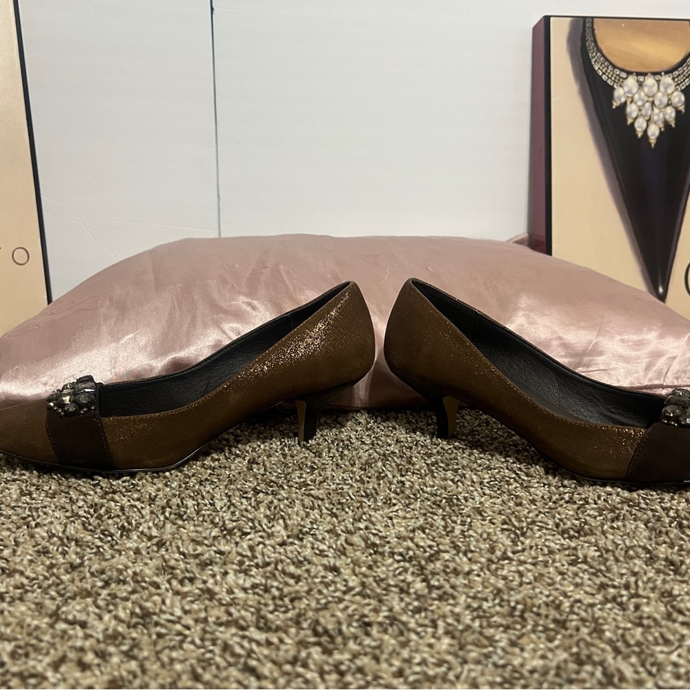 PreOwned Woman’s Donald J Pliner Giasp-Vmvm size 8. Dark Brown/Bronze - Picture 5 of 5